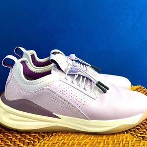 Lavender Clove sneakers women size  9
